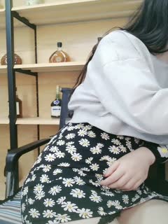 花信子老婆剃完毛的大肥逼真过瘾